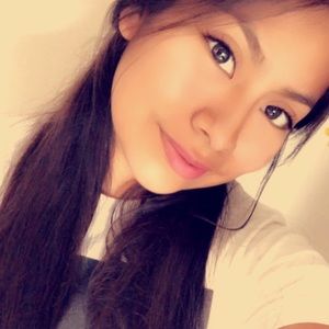 Meet your Posher, Amalia